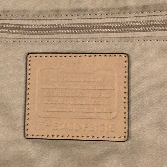 Big Logo Coach Tote - Picture 8 of 12